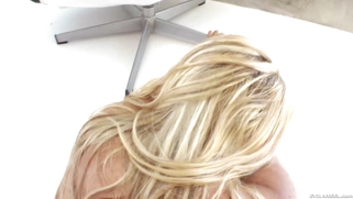 Blonde bombshell Carol Ferrer gets fucked by Nacho Vidal