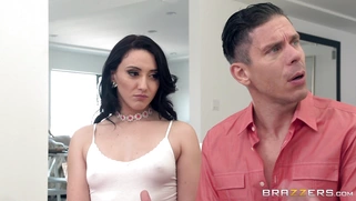 Mandy Muse pulls out his cock and starts sucking it