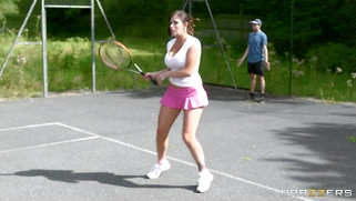 Abbie Cat and Yuffie Yulan flashing their tits while playing tennis