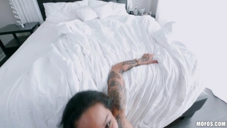Honey Gold getting facialed by big cock in POV
