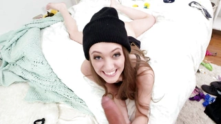 Teen Samantha Hayes shows off her cock sucking skills