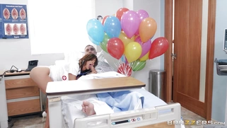 Nurse Alexis Fawx is sucking her patient Keran Lee's cock